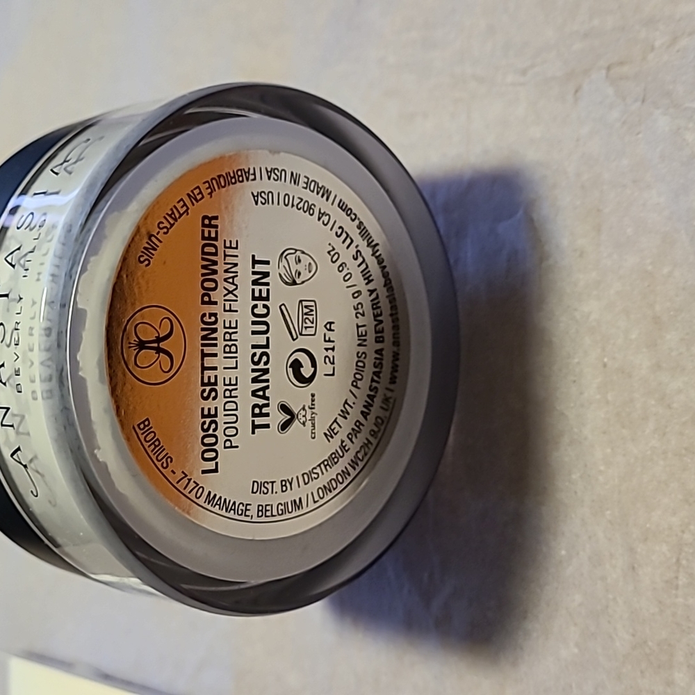 Anastasia Beverly Hills Loose Setting Powder NIB - Picture 8 of 8